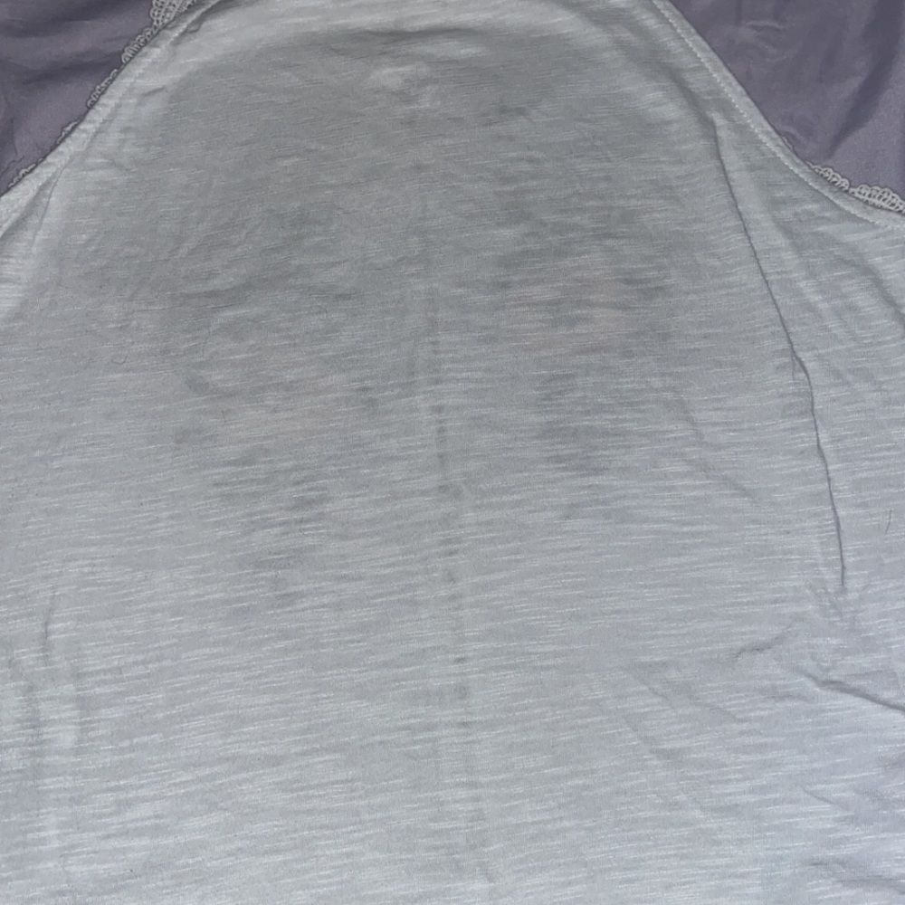 Embroidered halter top - Picture 4 of 4